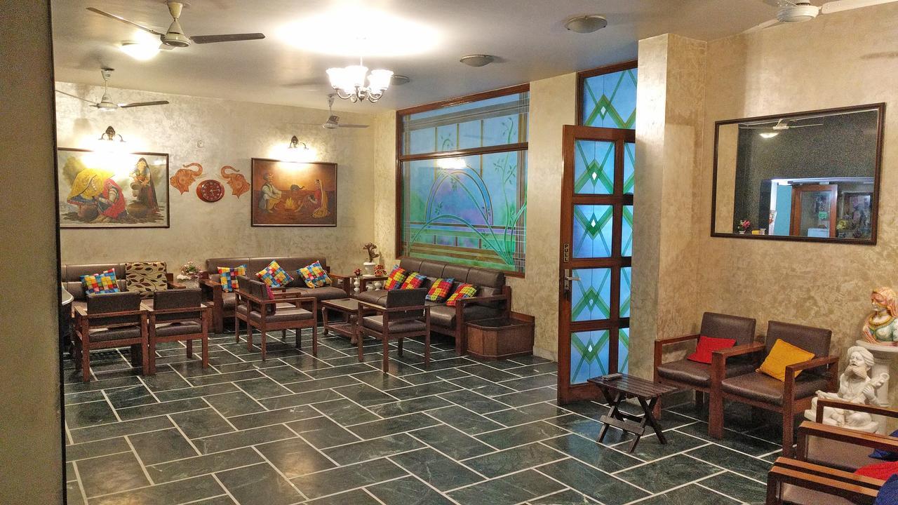 Hotel Rangoli Jaipur Bagian luar foto